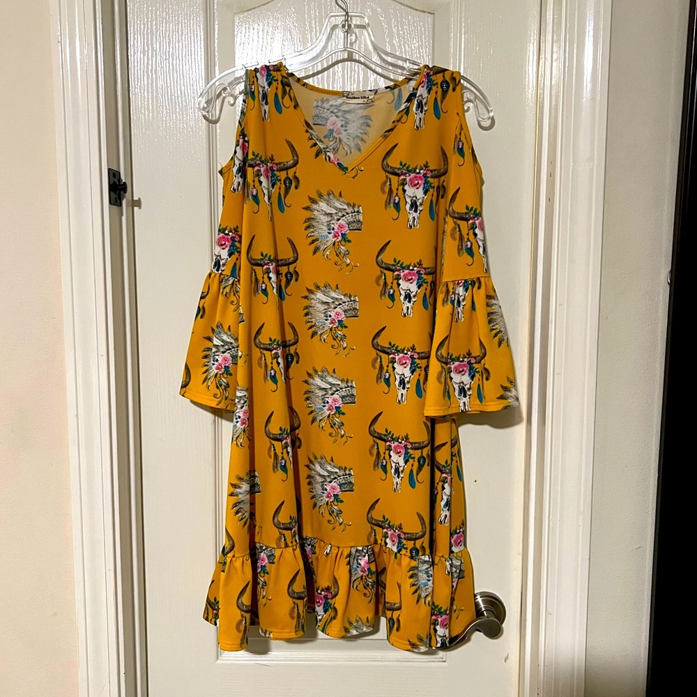 Women’s Southern Stitch Dress. Size small Boho/ Western Style.